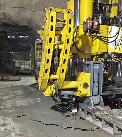 6米一次成型擴(kuò)孔反井鉆機(jī)出租